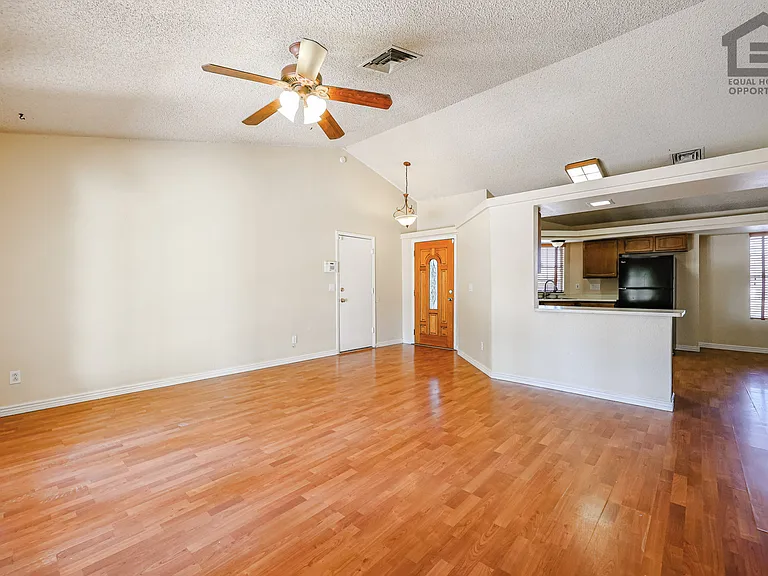 5727 W Villa Maria Dr — Photo 5