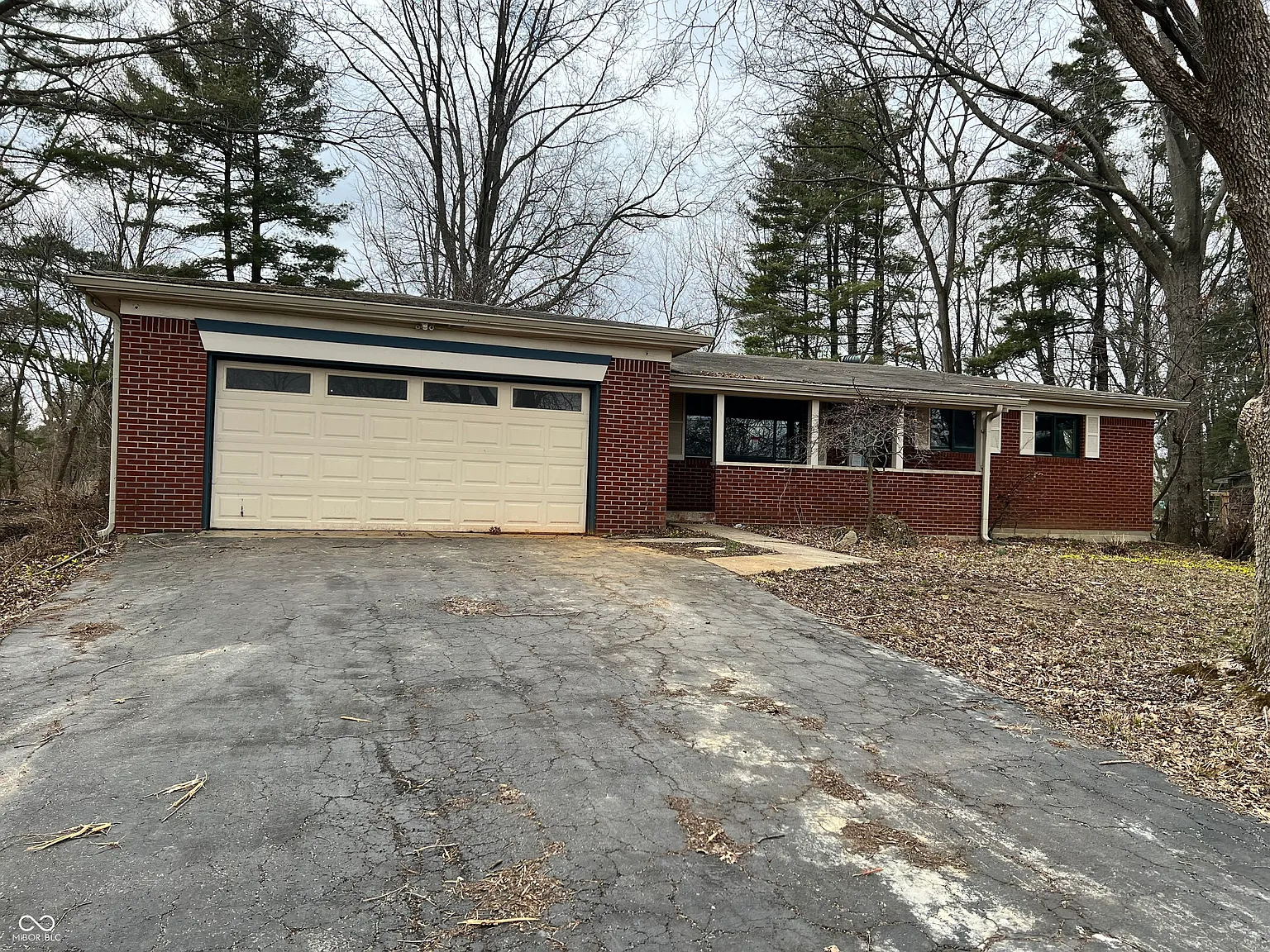 8328 S Franklin Rd photo 1