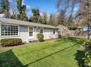 21337 Des Moines Memorial Dr, Seattle, WA