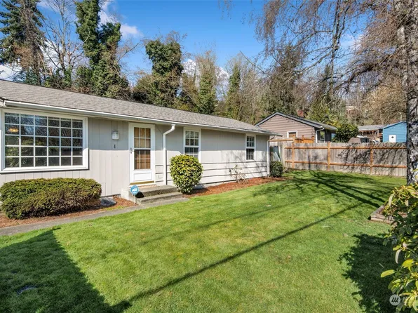 21337 Des Moines Memorial Drive, Des Moines, WA 98198