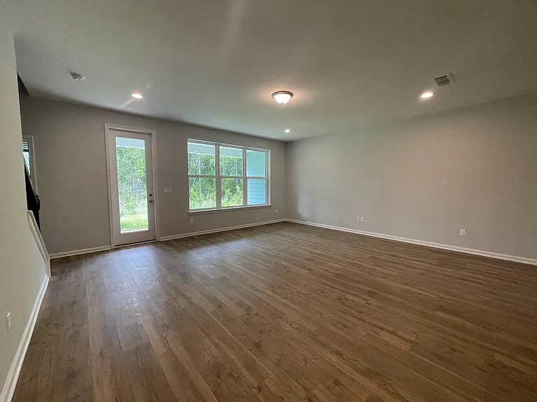 228 Charlie Way — Photo 16
