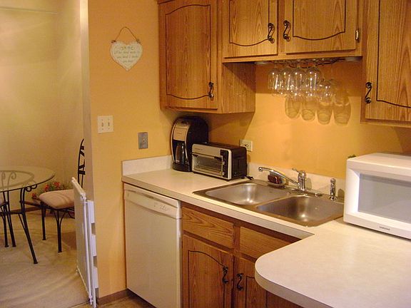 5th image of 4930 134th St APT 109