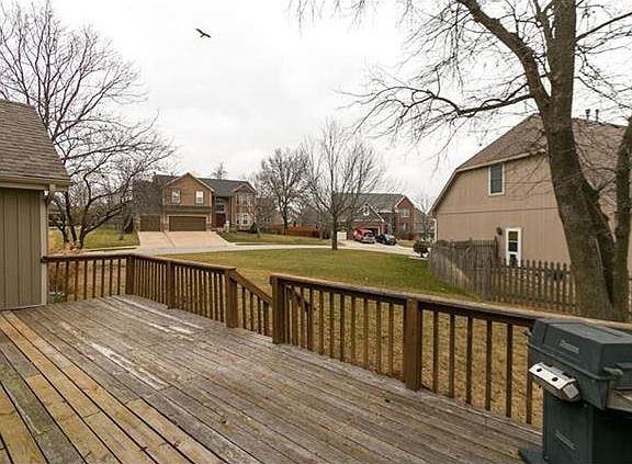 5th image of 2819 S Stoneridge Dr