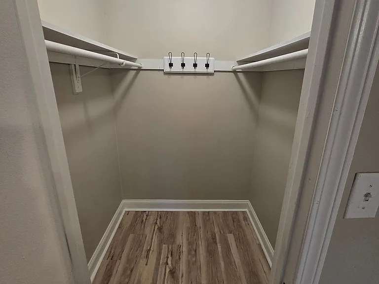 722 Pear Tree Cir #722 PEAR TREE CIR — Photo 17