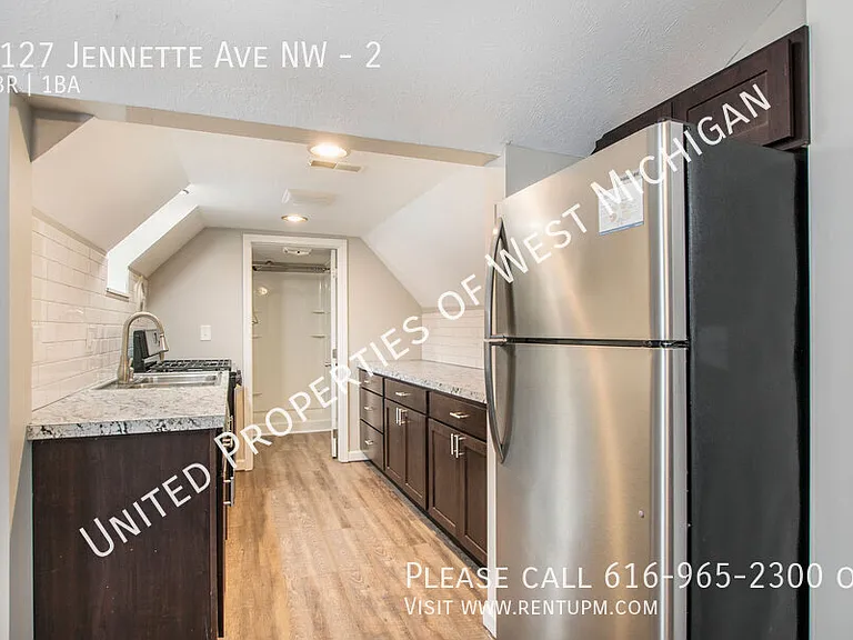 1127 Jennette Ave NW #2 — Photo 11