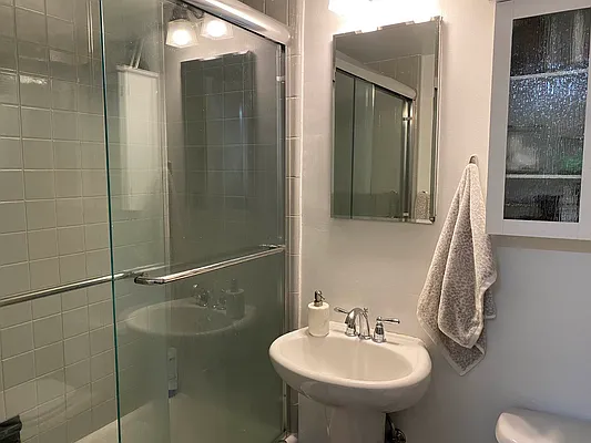 Rented by Double R Ventures LLC | media 29