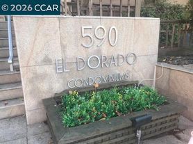 590 El Dorado Ave, Oakland, CA