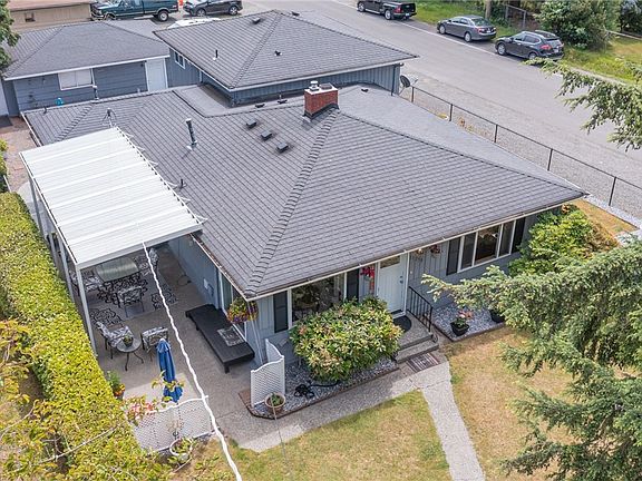 Home has been well taken care of, roof looks great!