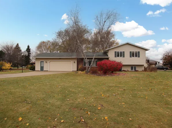 554 E Gate Dr, Oshkosh, WI 54904