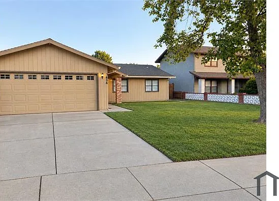 3434 Estate Dr