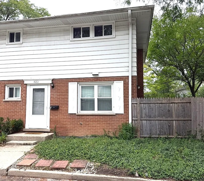 822 Skokie Blvd #F