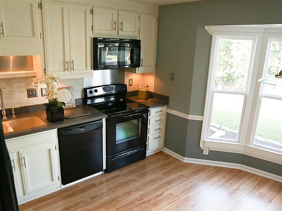 5th image of 6703 Steeplechase Dr NW
