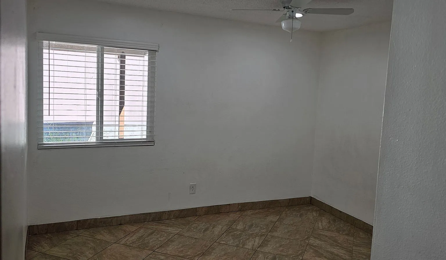 2bed 2 bath single level Townhouse. — Photo 2