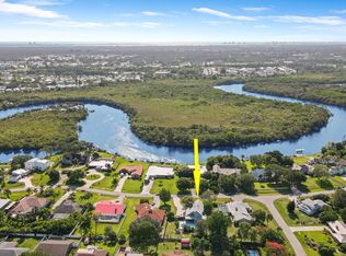 674 SE Hidden River Dr, Port Saint Lucie, FL 34983