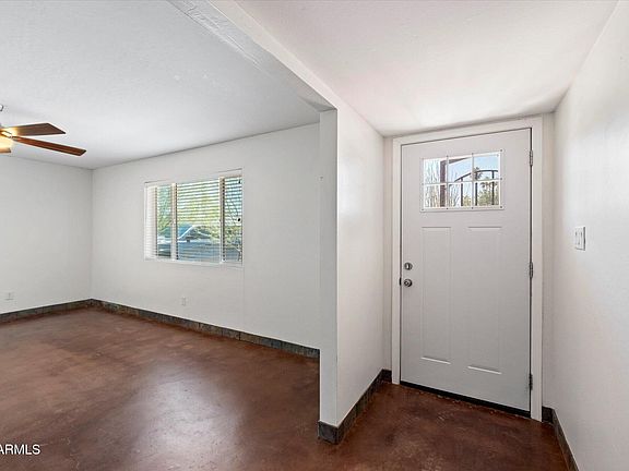 5th image of 3814 E POINSETTIA Drive