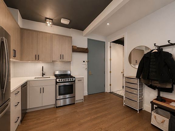 4th image of 144 Lefferts Pl #1Z