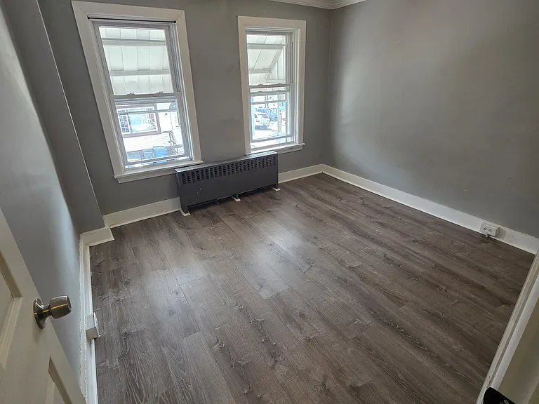 1039 Muhlenberg St — Photo 10
