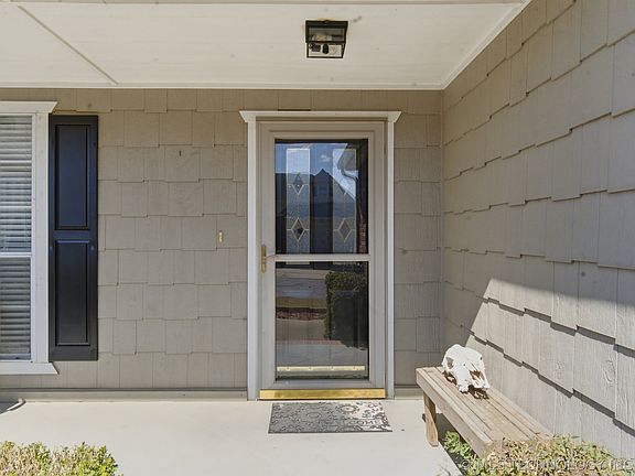 3rd image of 8931 E 62nd Pl