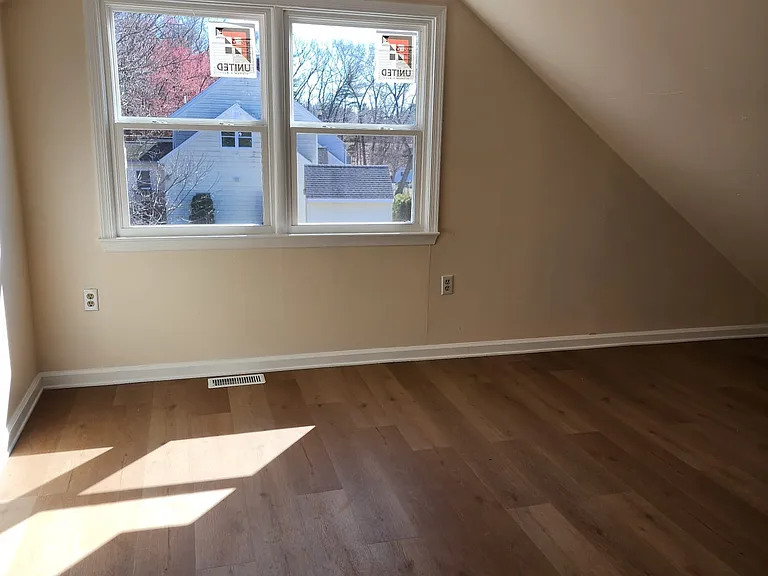 18 Tobin Ave — Photo 25