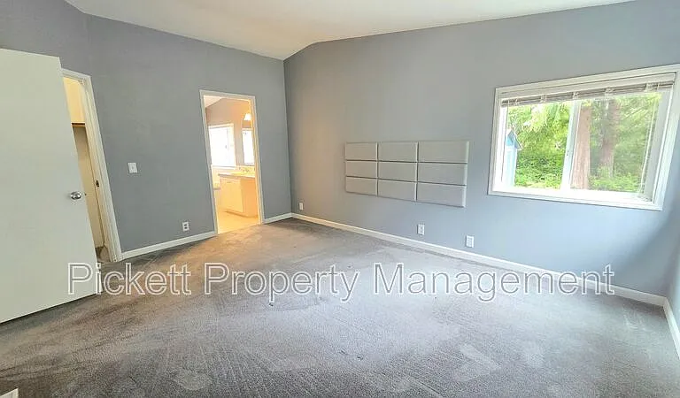 331 Dewatto Rd W — Photo 10