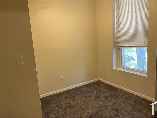 3 bed, $2,000 — Photo 2