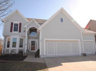 217 W Colleen Dr, Gardner, KS 66030