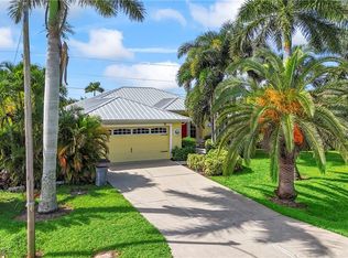 2030 NE 25th Ter, Cape Coral, FL 33909
