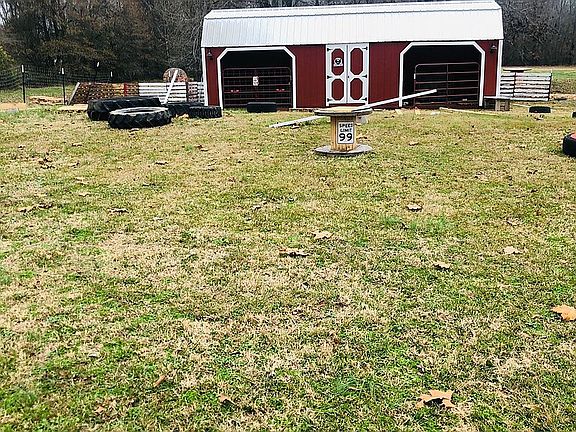New  barn 13,500 value