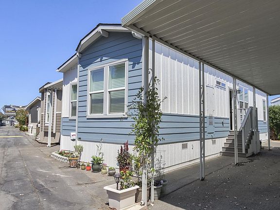 4th image of 3015 E Bayshore Rd Spc 306