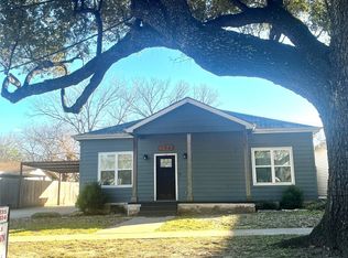 706 E Palestine St, Mexia, TX