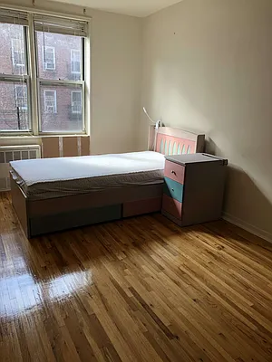 Rented by Contact Realty | media 9