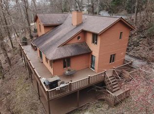 1045 High Vista Dr, Mills River, NC 28759