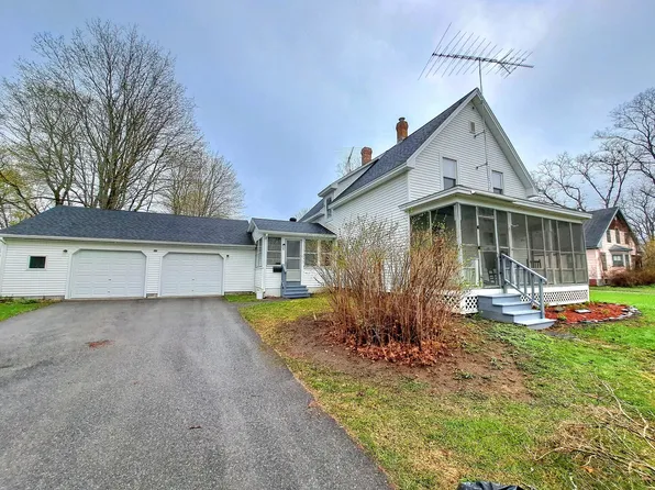 6 Water Street, Milo, ME 04463