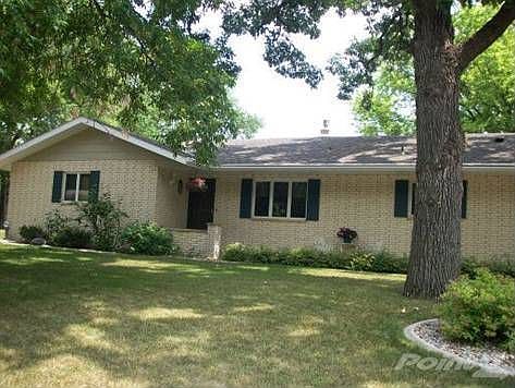 116 Oak Lane Front Close up