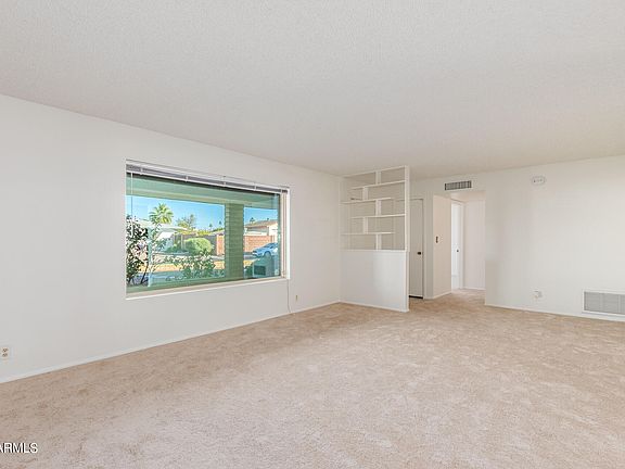3rd image of 214 N 58TH Place