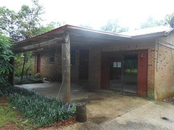 2nd image of 4950 Parrotts Ln