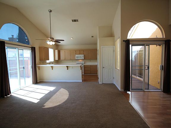 4th image of 900 Bluewater Dr