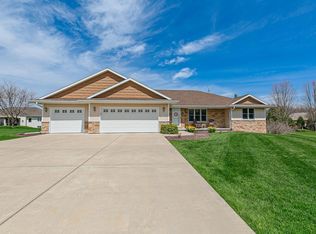 2488 Anemone Ct, Green Bay, WI 54313
