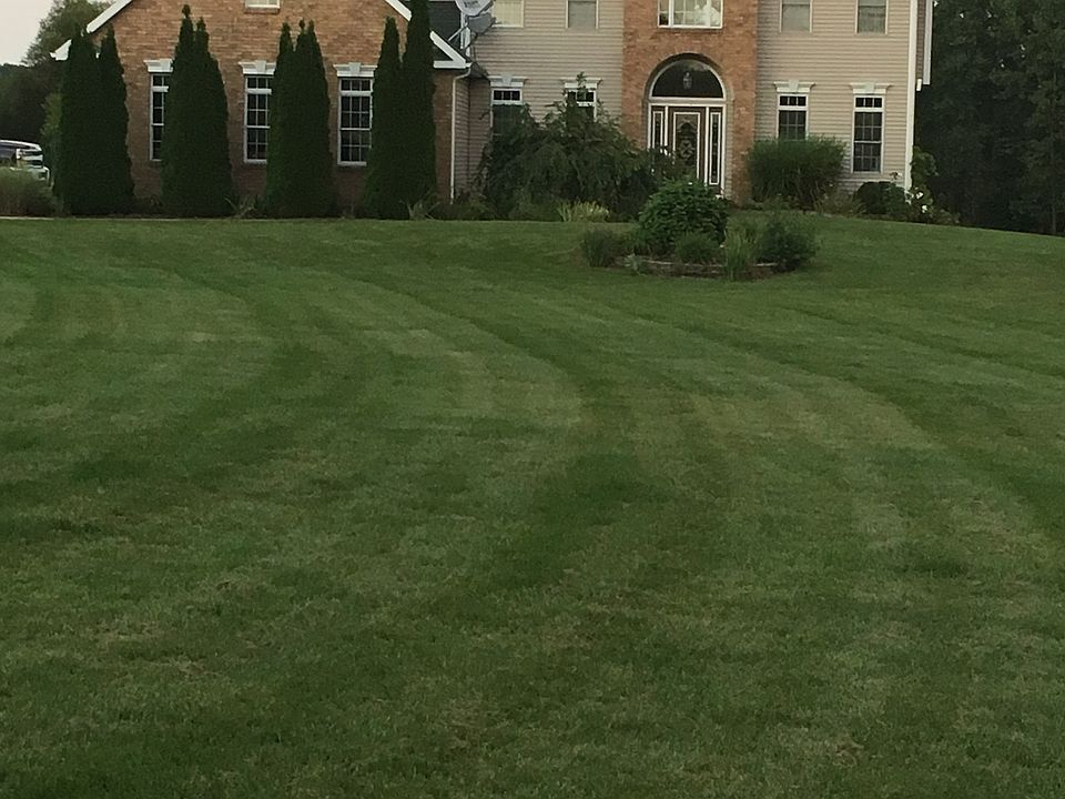 2nd image of 2257 28th St