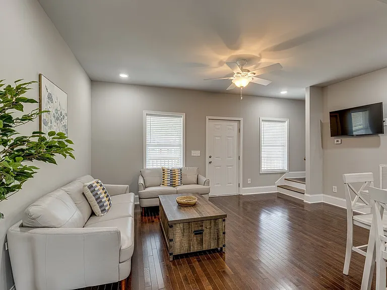 448 Caldwell Dr — Photo 11