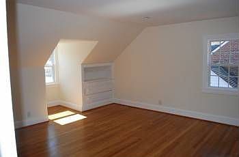 3rd image of 2314 Lafayette Ave