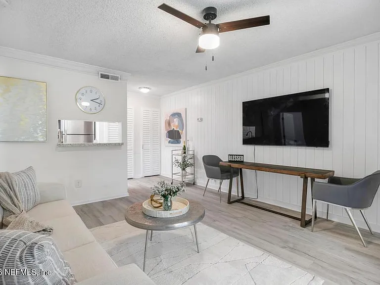 100 Fairway Park Blvd #806 — Photo 5