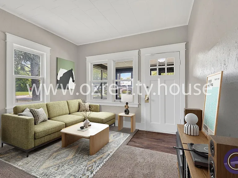 614 Woodstock Ave — Photo 2