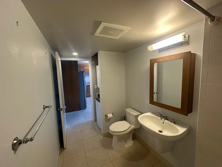1009 Kapiolani Blvd #3402 — Photo 8