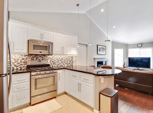 325 Potomac Cmn, Santa Ana, CA 92704