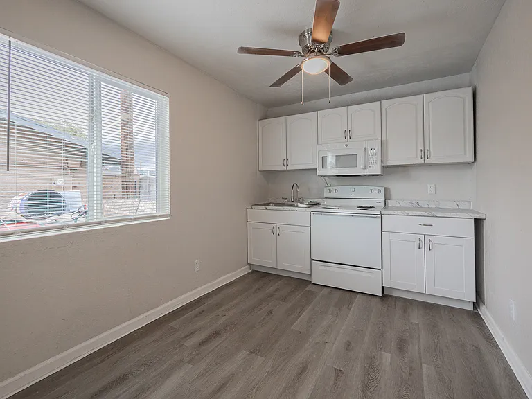 9606 N 11th Ave, Phoenix Az — Photo 6