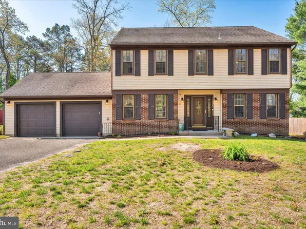 134 Country Ln, Sicklerville, NJ 08081