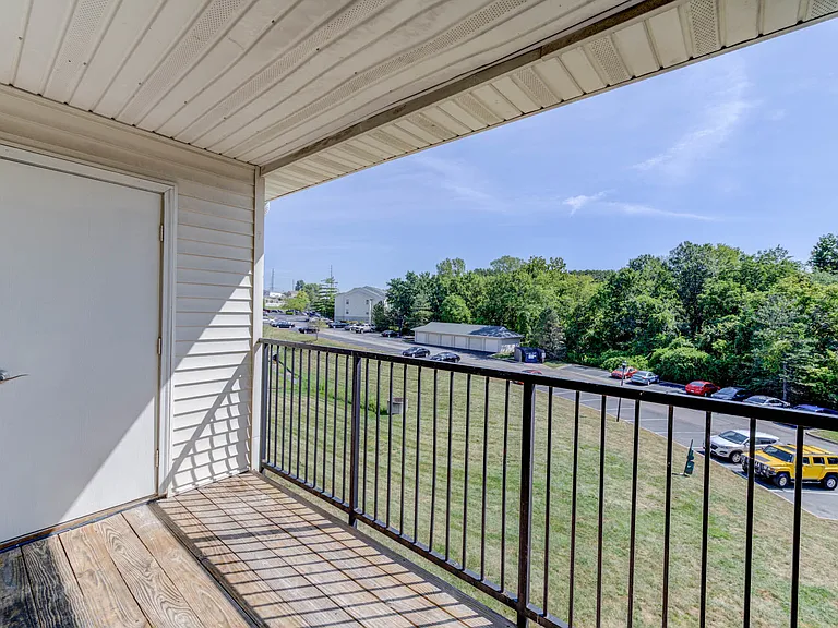 Vida Apartments — Photo 48