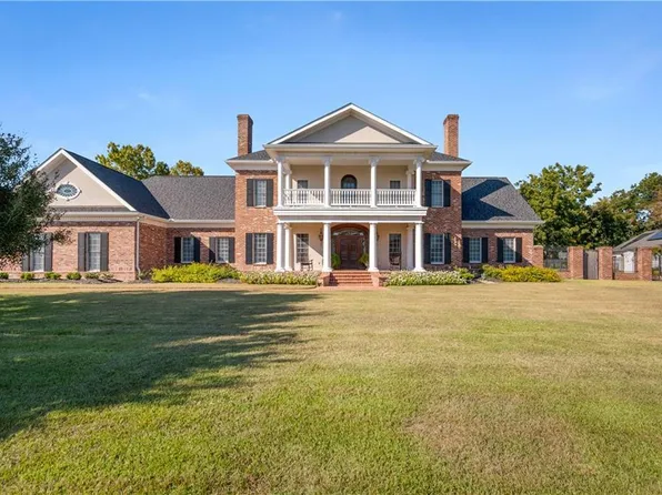 1605 Emberly Oaks Dr, Alexandria, LA 71301