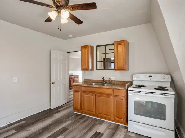 811 12th Ave, 811 12th Ave #Db5980427, Green Bay, WI 54304